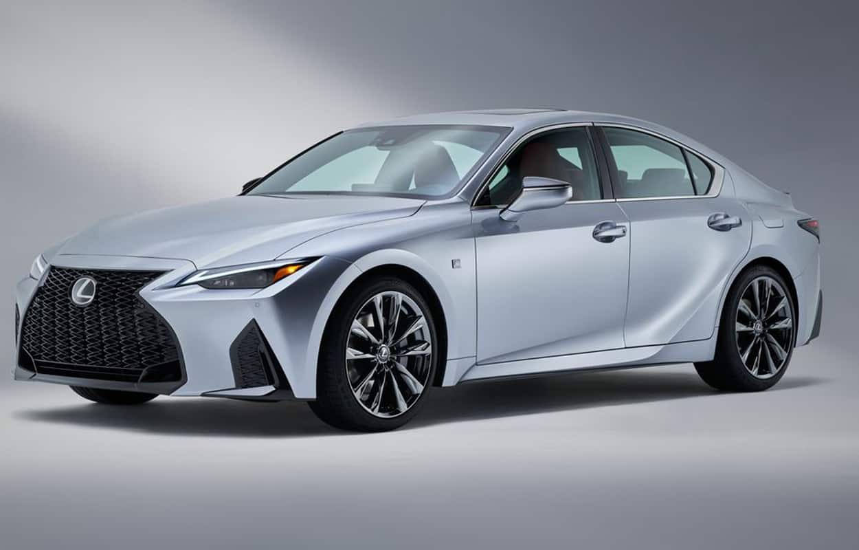 2021 Lexus IS